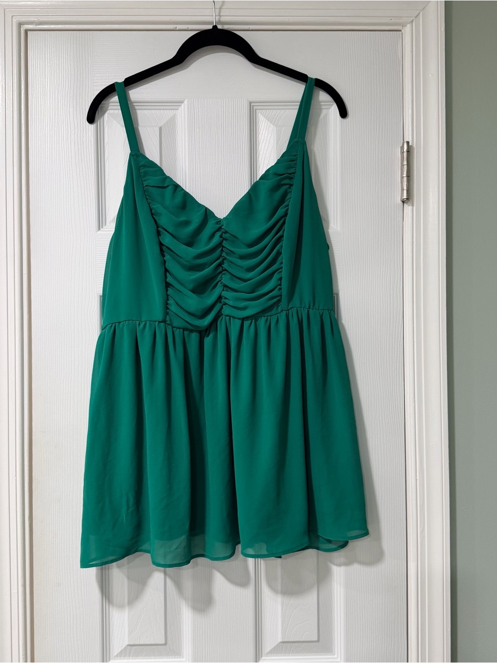 Torrid Emerald Green Ruched V-Neck Spaghetti Strap Cami